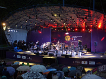 Сцена, на которой проходит “Калининград Сити Джаз”, в плохом состоянии