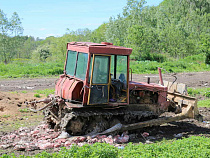 Под Калининградом задавили бульдозером тонну санкционного мяса из Польши