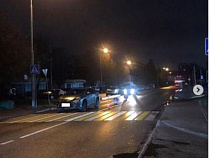 Лексус наехал на правильного пешехода 