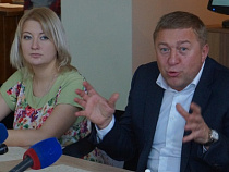 Александр Ярошук: "Новый Год встречу с шутками-прибаутками"