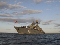 Моряки-балтийцы встречают Рождество в Средиземном море