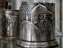 От филиграни до эмали: калининградцам расскажут историю подстаканников