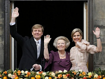 Королева Нидерландов Беатрикс передала власть сыну Виллему-Александру