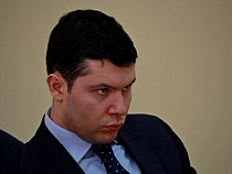 Чиновникам Калининграда придётся отчитаться о доходах перед Алихановым 