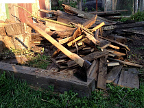 Калининградец с мачете и топором в руках угрожал расправой собутыльнику