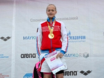 Юная пловчиха из Калининграда выиграла две золотые медали Первенства России