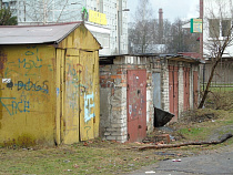 Фотофакт: в Калининграде гаражи девать некуда