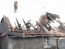 В Калининграде сгорела двухэтажная дача