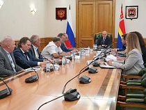 В Калининграде запросили помощи погибающие мебельщики  