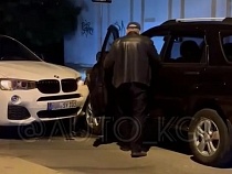 Немцы на БМВ три часа ждали ГИБДД на пьяную аварию в Калининграде 