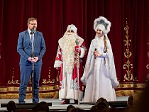 Алиханов не пришёл на губернаторскую ёлку в Калининграде 