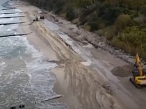 В Зеленоградске сняли на видео масштабные работы на пляже