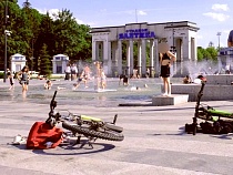 Елена Дятлова воспротивилась купаниям в фонтанах Калининграда
