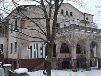 В Калининграде завернули оживление немецкого особняка с масонским знаком