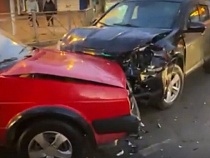 «Все опоздают»: массовое ДТП на Московском проспекте в Калининграде