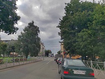 Новая регулировка светофора в Черняховске привела к огромным пробкам