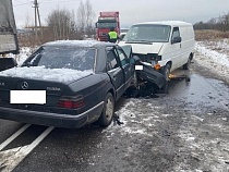 В лобовом столкновении на Южном обходе Калининграда ранены 3 человека 