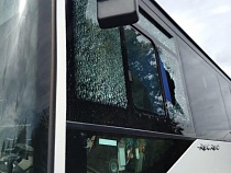 В Переславском фура с песком зацепила автобус с пассажирами