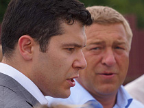 Алиханов напомнил жителям Космы о бассейне