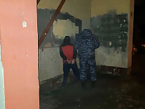 На Ленинском проспекте трое избили и ограбили мужчину