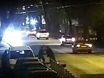 Драка на Батальной: ограбленный догнал скрывающегося велосипедиста 