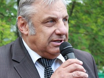 «Позорище»: калининградцы просят Алиханова вернуть Галанина в школу  