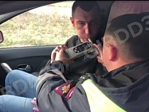 В Гвардейске задержали водителя, «употреблявшего таблетки» (видео)