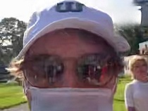 Блогер-пятимиллионник прокрался на линейку 1 Сентября в Калининграде