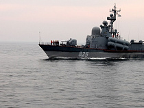 Моряки Балтфлота отметили приход лета 