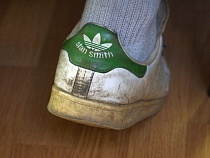 В Калининграде вор вышел из подсобки с кроссовками и 20 тыс. рублей