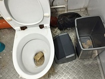 В парке сенситивного развития Гурьевска грубо обращались с туалетом