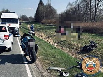 Ещё один мотоциклист без прав вылетел в кювет под Калининградом