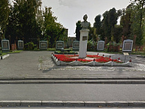 Калининградский памятник Суворову оказался в плачевном состоянии