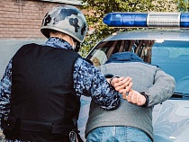 На Краснооктябрьской в Калининграде задержали двух грабителей