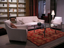 Вор-рецидивист украл у продавца мебельного магазина деньги и телефон