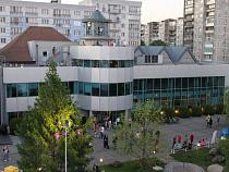 До конца лета закроют сквозное движение у Музея Мирового океана