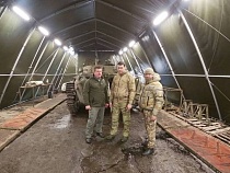 Алиханов лично отвёз беспилотники бойцам Балтфлота