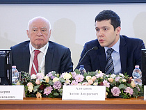 На двухдневный форум в Калининграде приедет Лео Бокерия