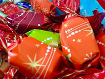 Роспотребнадзор снял с реализации пять новогодних подарков 