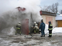 В Калининградской области сгорели "Фольксваген" и "Ауди"