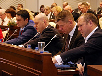 Законодательные собрания регионов РФ поддержали инициативу Олега Болычева