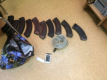 В одном из ТЦ Калининграда неизвестный оставил пакет с магазинами от автомата