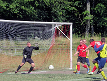 Новости областного футбола: «Прогресс» по-прежнему лидер областного чемпионата