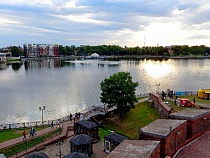 В Калининграде планируют расчистить озеро у элитных особняков