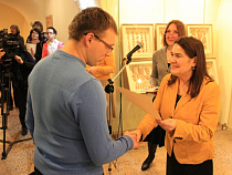 В Калининградском музее янтаря подведены итоги Первой областной биеннале фотографии памяти Мии Брахерт