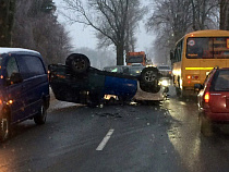 Под Холмогоровкой перевернулся «Ниссан», а в Прегольском – «Хёндэ»