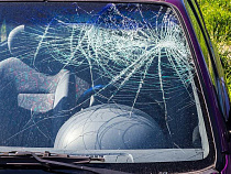 В Калининграде ревнивец выпил для храбрости и пошёл крушить «БМВ» соперника