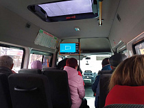 У маршрутки в Калининграде на ходу разбился вентиляционный люк