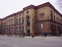 Скандальная депутат Зеленоградска выкупила комендатуру в Калининграде