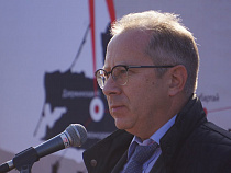 Рольбинов рассказал в Москве о стройках электростанций в Советске и Гусеве